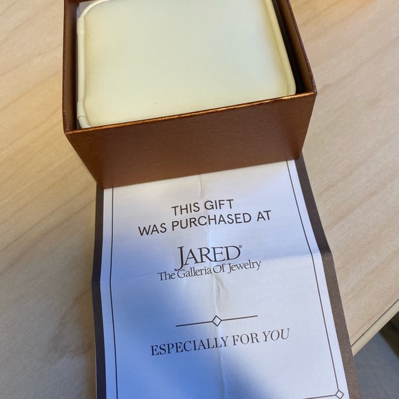 Brand New Sterling Silver “Grape Vine Earrings” - Picture 4 of 4